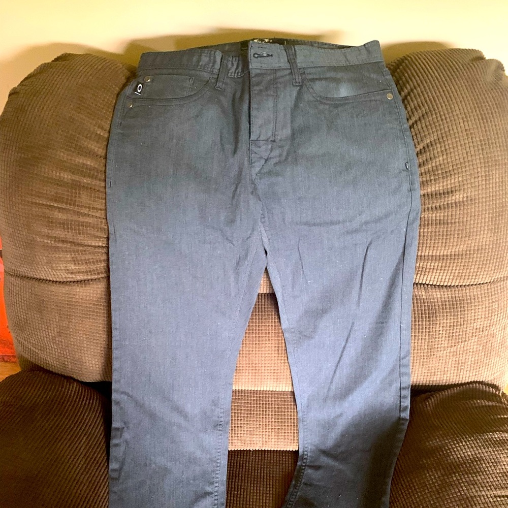 Oakley. Slim Fit. Jeans. Color: Gray Size: 32Wx32L